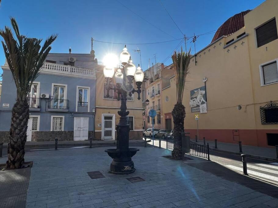 Great Apartment Close To Plaza De Torres Alicante Bagian luar foto